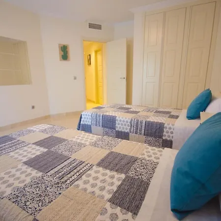 Apartamento Con Vistas Al Mar Y Acceso Directo A La Playa