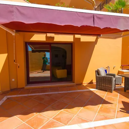 Apartamento Con Vistas Al Mar Y Acceso Directo A La Playa *