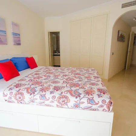 Apartamento Con Vistas Al Mar Y Acceso Directo A La Playa *