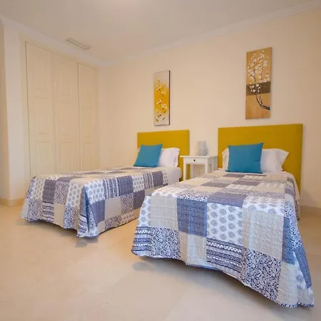 Apartamento Con Vistas Al Mar Y Acceso Directo A La Playa Apartment Estepona
