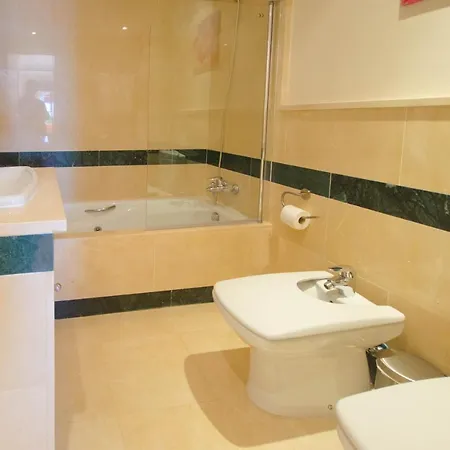 Apartamento Con Vistas Al Mar Y Acceso Directo A La Playa *