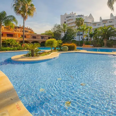 Apartamento Con Vistas Al Mar Y Acceso Directo A La Playa *