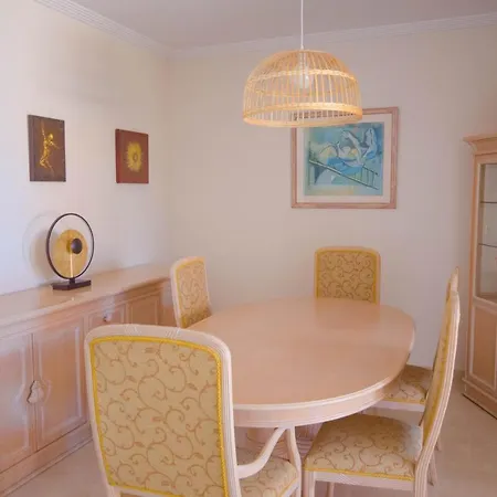 Apartamento Con Vistas Al Mar Y Acceso Directo A La Playa Apartment